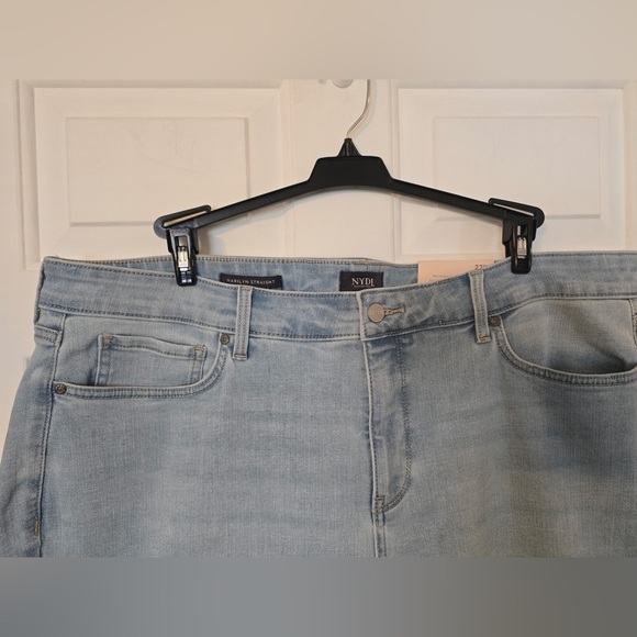 NYDJ Ankle Jeans Light Wash Size 22W Lift & Tuck MARILYN Straight Stretch NWT - Picture 4 of 9